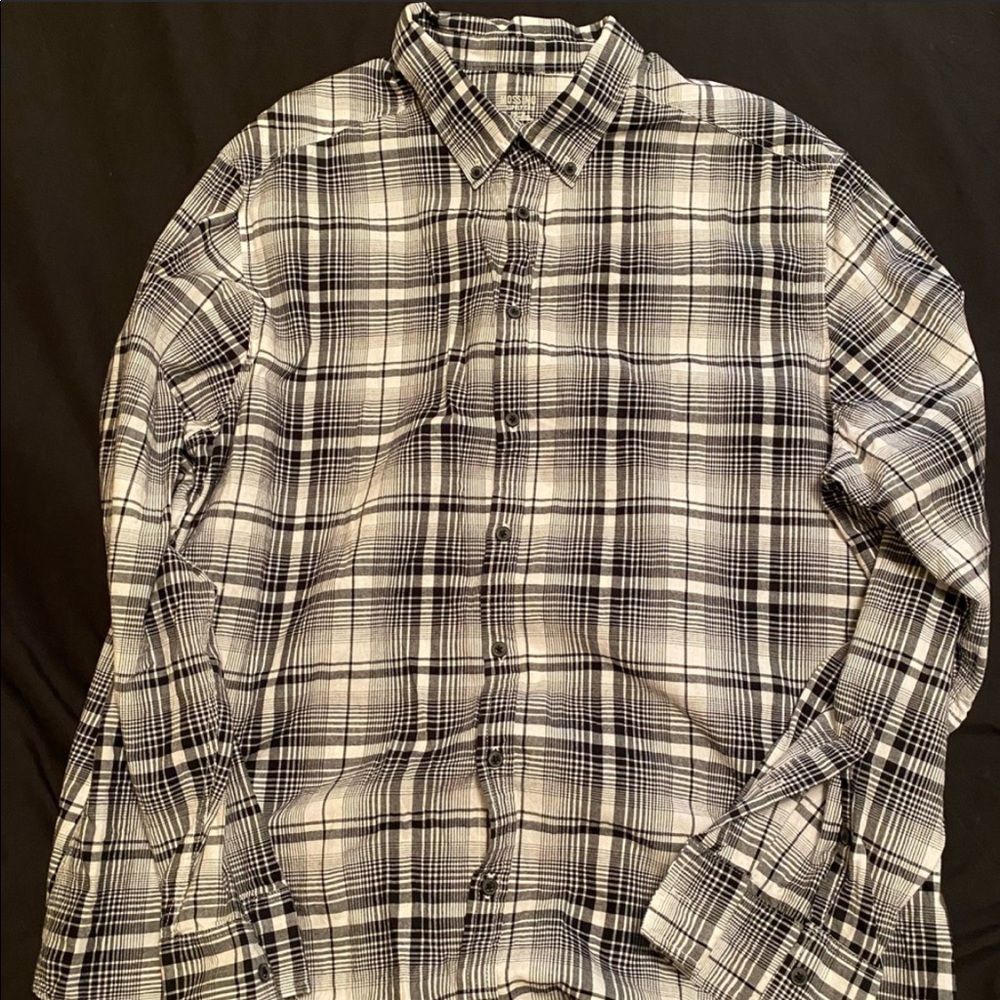 Mossimo Long Sleeve Button Down Shirt ❤️